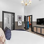 Beautiful Downtown 2 Bedroom 2 Bath Condo 3 Blocks From Superdome Or Parade Route